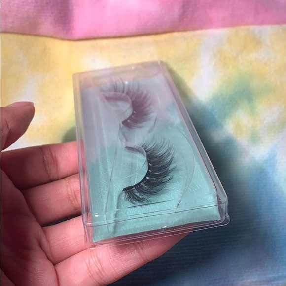 (1 LEFT)Sweetie-pie💋 false eyelashes - Picture 4 of 8